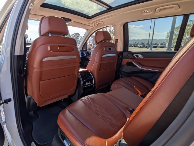 Used 2026 BMW X7 xDrive40i w/ Premium Package AWD/4WD image 18