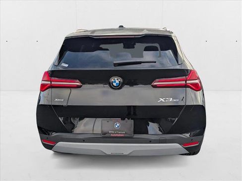 Used 2025 BMW X3 xDrive30i w/ Premium Package image 7