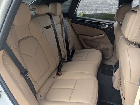 New 2026 Porsche Macan AWD/4WD image 24