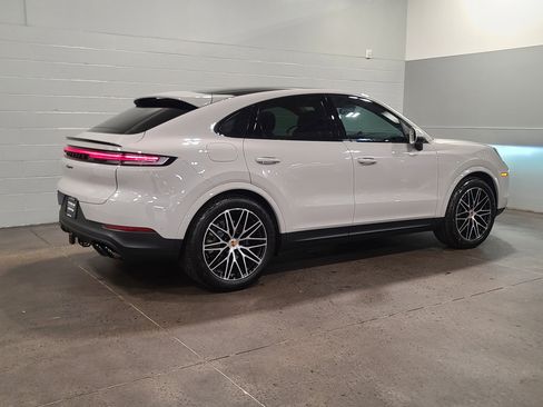 New 2026 Porsche Cayenne Coupe image 7