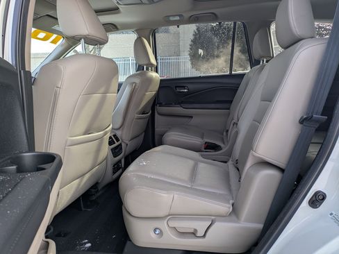 Used 2016 Honda Pilot Elite image 24