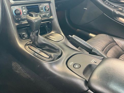 Used 2003 Chevrolet Corvette Coupe w/ Preferred Equipment Group RWD image 14