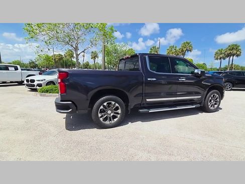 Used 2023 Chevrolet Silverado 1500 High Country w/ Z71 Off-Road Package image 37