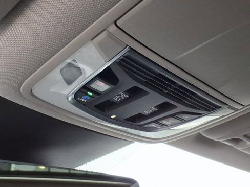 Used 2023 Acura MDX SH-AWD w/ Technology Package image 23