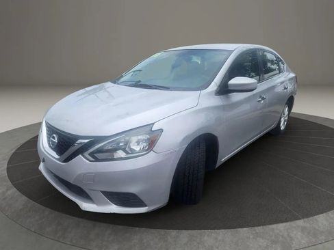 Used 2018 Nissan Sentra SV image 3