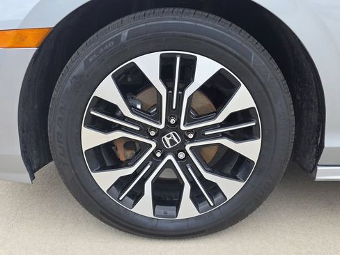 Used 2025 Honda Odyssey Elite image 10
