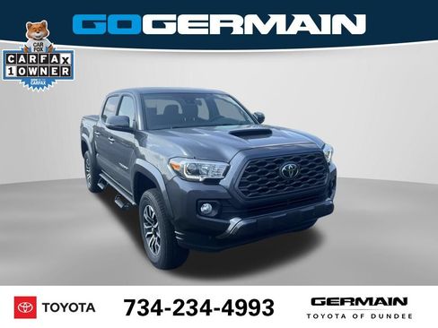 Used 2021 Toyota Tacoma TRD Sport w/ Technology Package AWD/4WD image 4