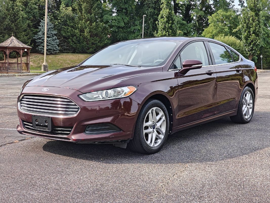 Used 2013 Ford Fusion SE FWD image 3
