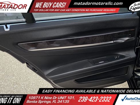 Used 2009 BMW 750i w/ Sport Pkg RWD image 12