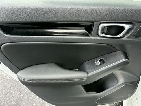 Used 2025 Honda Civic Sport Touring image 16