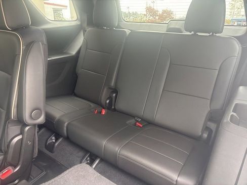Used 2023 Chevrolet Traverse Premier w/ Redline Edition image 22