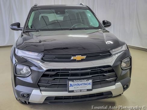 Used 2023 Chevrolet TrailBlazer LT w/ Convenience Package FWD image 4