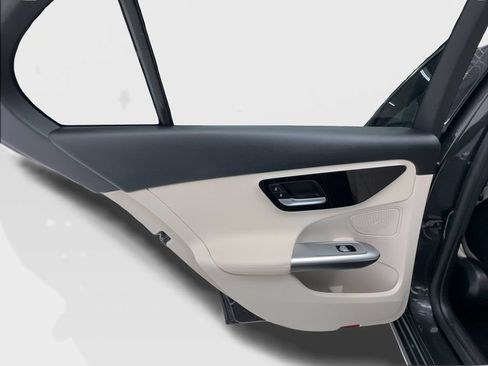 Used 2022 Mercedes-Benz C 300 Sedan image 25