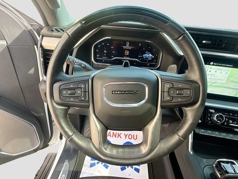 Used 2025 GMC Sierra 1500 Denali w/ Technology Package AWD/4WD image 11