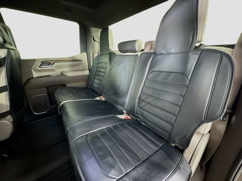 Used 2022 Chevrolet Silverado 1500 LT w/ Z71 Off-Road Package image 25