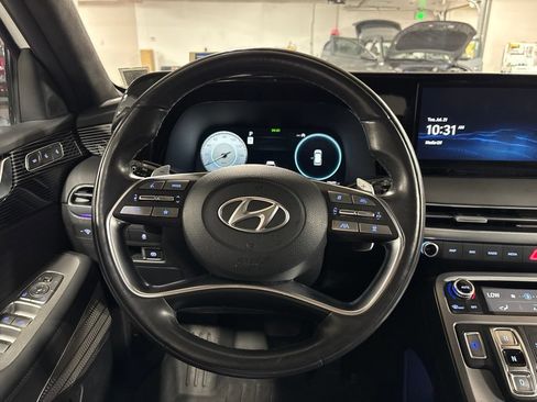 Certified 2024 Hyundai Palisade Calligraphy AWD/4WD image 11