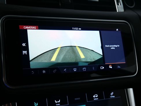 Used 2019 Land Rover Range Rover Sport HST AWD/4WD image 33