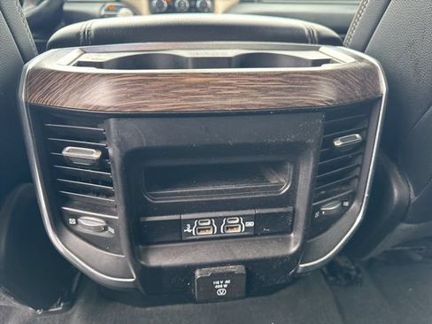 Used 2020 RAM 1500 Laramie AWD/4WD image 31