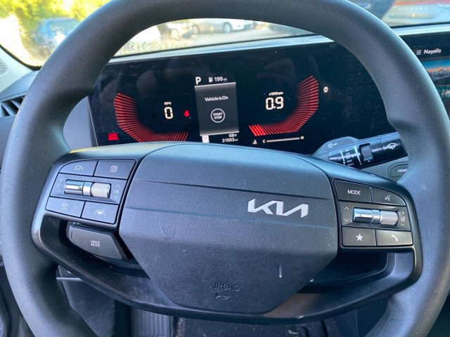 Used 2025 Kia K4 FWD image 12