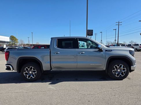 New 2026 GMC Sierra 1500 SLE w/ X31 Off-Road Package image 9