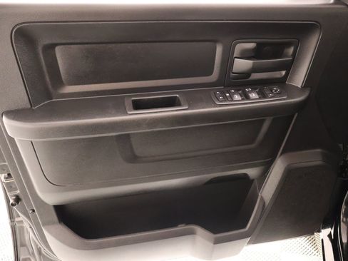 Used 2020 RAM 1500 Tradesman w/ Chrome Plus Package RWD image 13