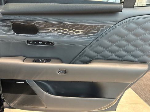 New 2026 Genesis G90 3.5T Prestige image 13