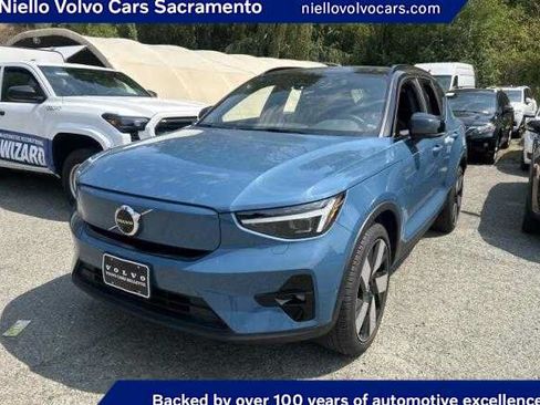 Used 2023 Volvo XC40 Recharge Ultimate w/ Protection Package Premier AWD/4WD image 1