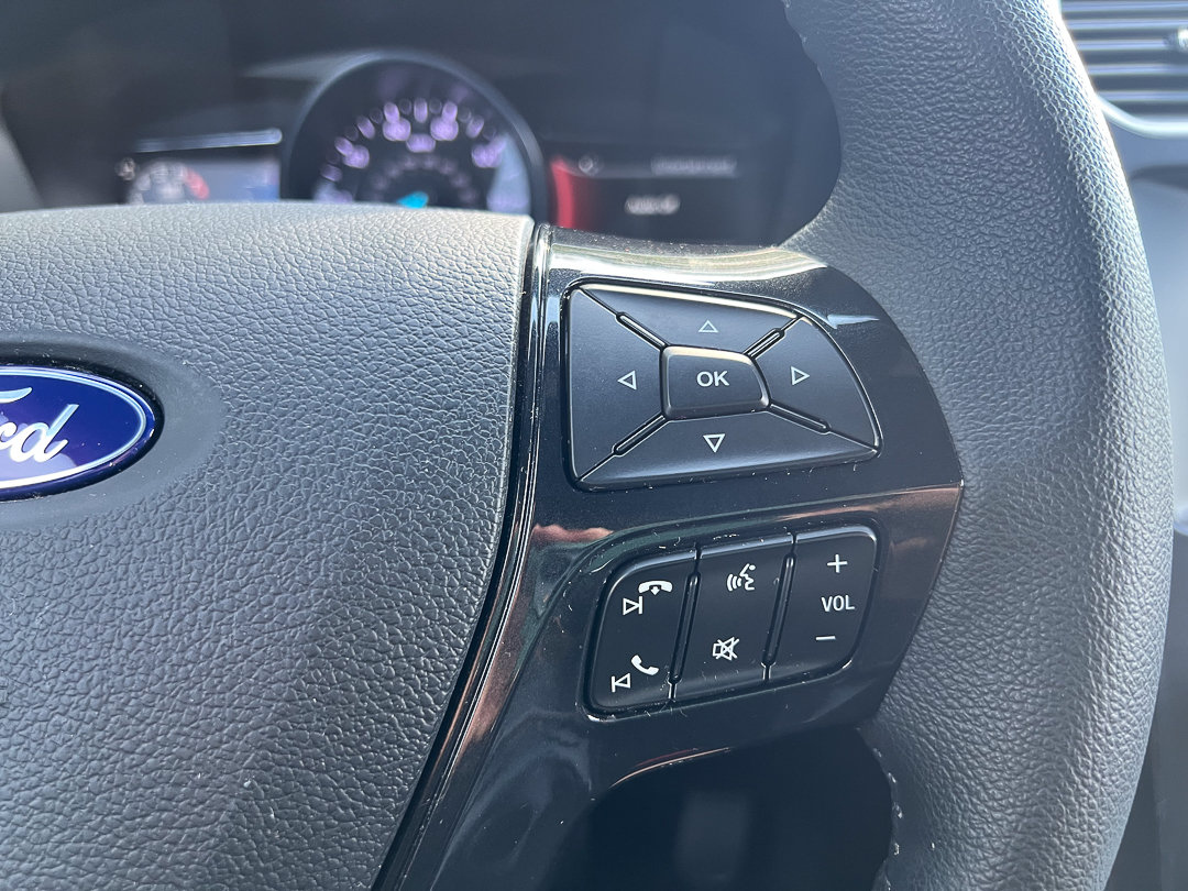 Used 2018 Ford Explorer XLT w/ Equipment Group 201A FWD image 21