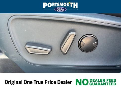 New 2025 Ford Maverick Lobo image 26