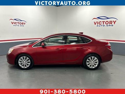 Used 2016 Buick Verano w/ Comfort Package FWD image 2