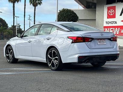 Used 2024 Nissan Altima 2.5 SR