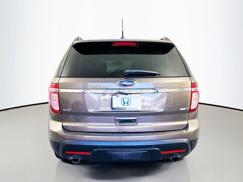 Used 2015 Ford Explorer XLT w/ Equipment Group 201B image 6