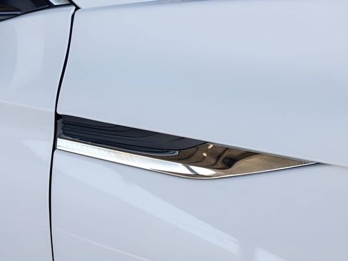 Used 2021 INFINITI QX50 Luxe AWD/4WD image 11