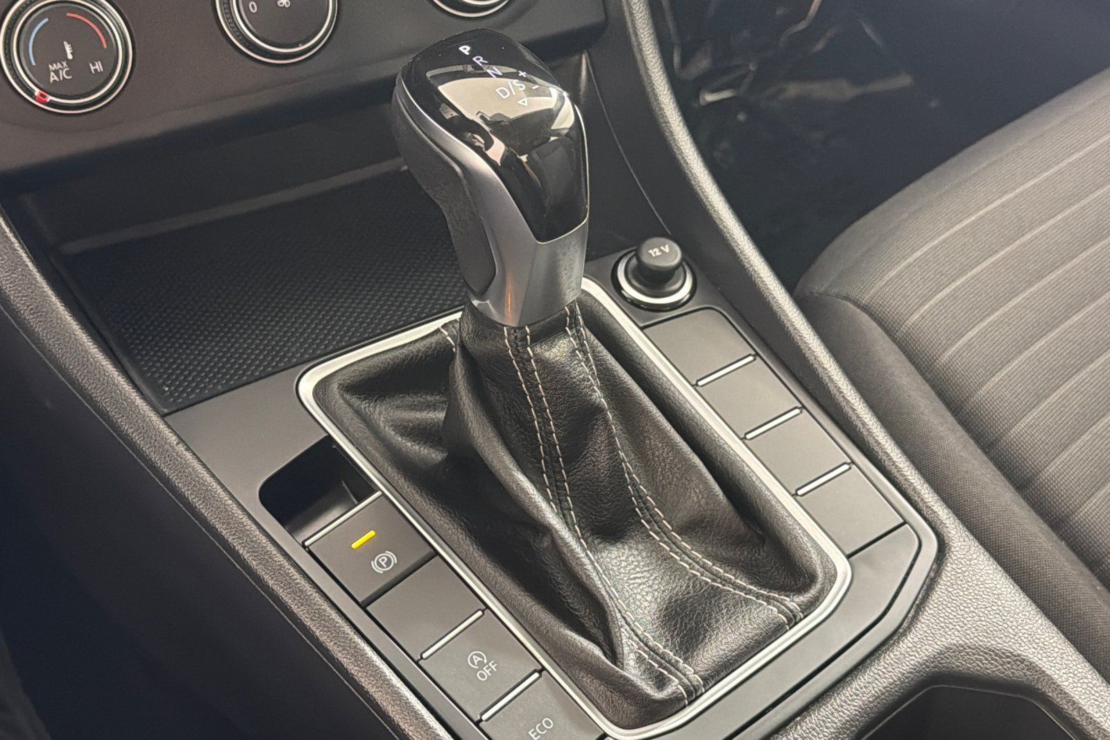 Used 2024 Volkswagen Jetta S FWD image 19