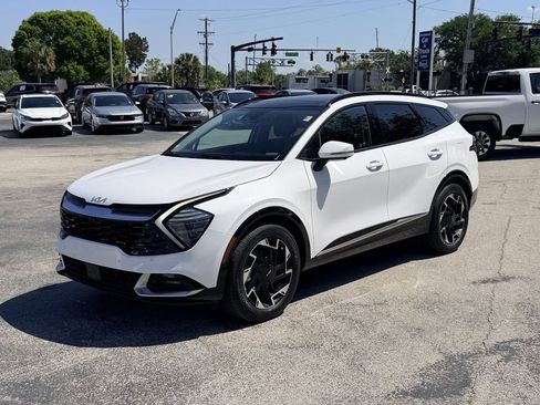 Certified 2023 Kia Sportage SX image 9