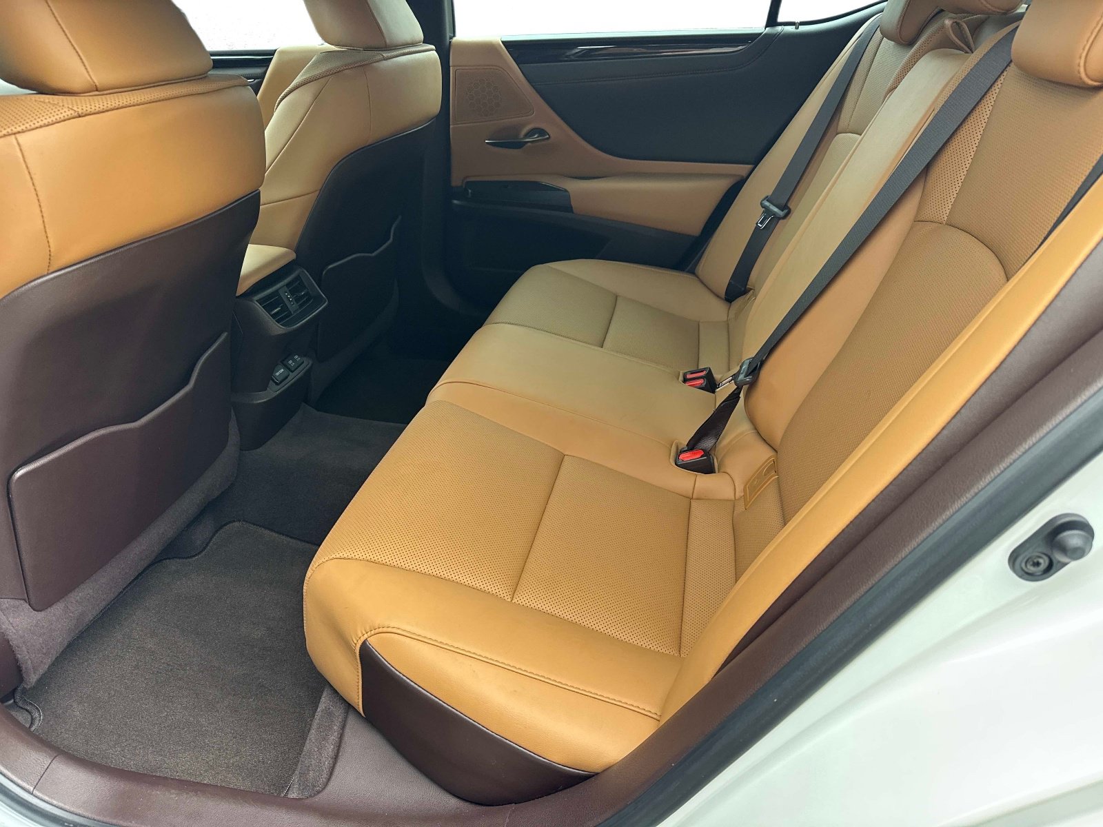 Used 2021 Lexus ES 350 w/ Premium Package FWD image 13
