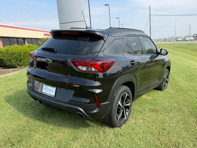 Used 2021 Chevrolet TrailBlazer RS w/ Sun and Liftgate Package AWD/4WD image 3