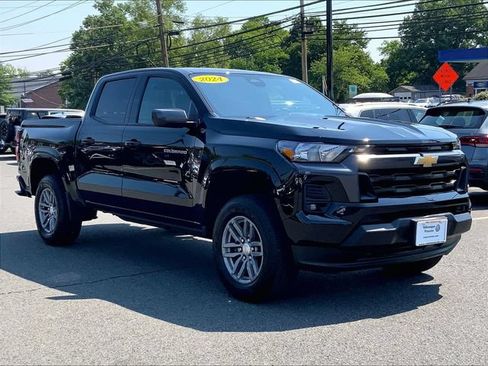 Used 2024 Chevrolet Colorado LT w/ LT Convenience Package AWD/4WD image 1