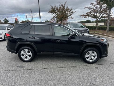 Used 2021 Toyota RAV4 XLE image 8