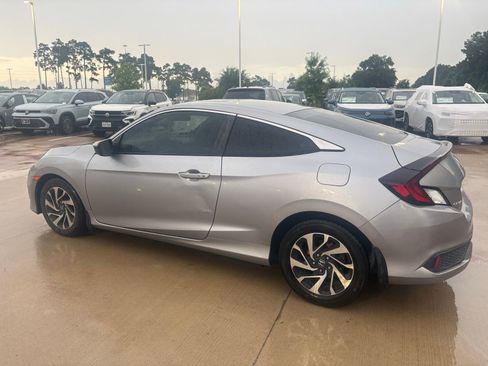 Used 2018 Honda Civic LX-P image 3