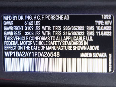 Certified 2023 Porsche Cayenne Coupe AWD/4WD image 39