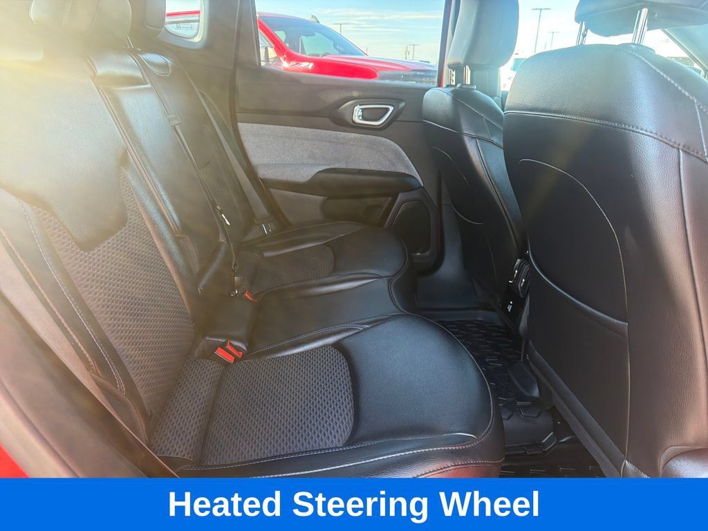 Used 2023 Jeep Compass Latitude w/ Convenience Group AWD/4WD image 26