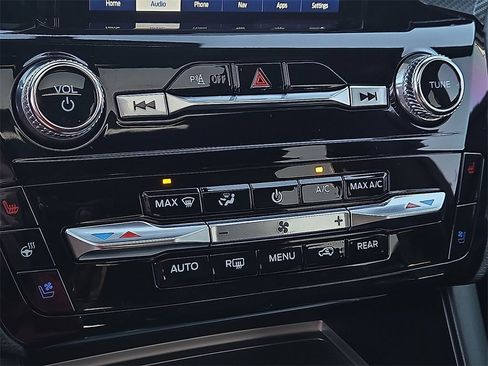 Used 2023 Ford Explorer ST w/ Equipment Group 401A image 16