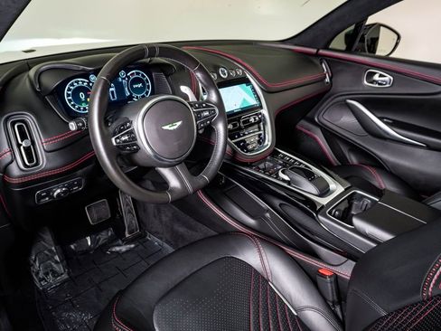 Used 2021 Aston Martin DBX AWD/4WD image 22