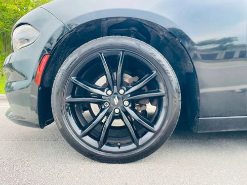 Used 2018 Dodge Charger SXT Plus w/ Blacktop Package RWD image 14