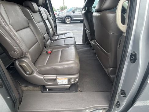 Used 2013 Honda Odyssey Touring Elite image 10
