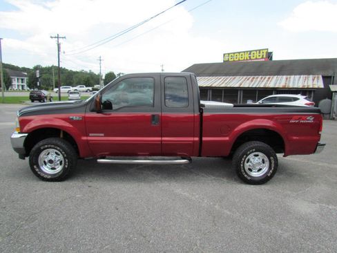 Used 2003 Ford F250 XLT image 4