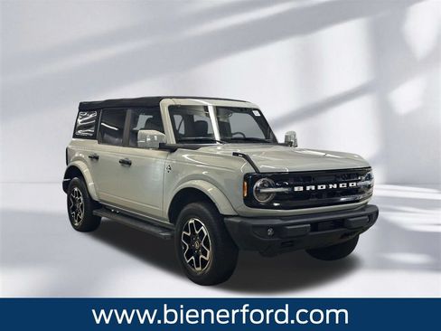 Certified 2022 Ford Bronco Outer Banks AWD/4WD image 14