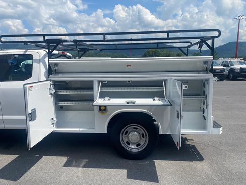 Used 2019 Ford F350 XL w/ Power Equipment Group RWD image 32