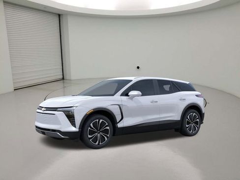 New 2026 Chevrolet Blazer EV LT image 2